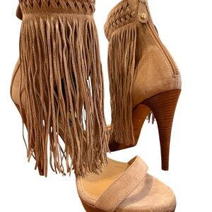 RALPH LAUREN • SANDALS
Women • Size US 8 • Good condition